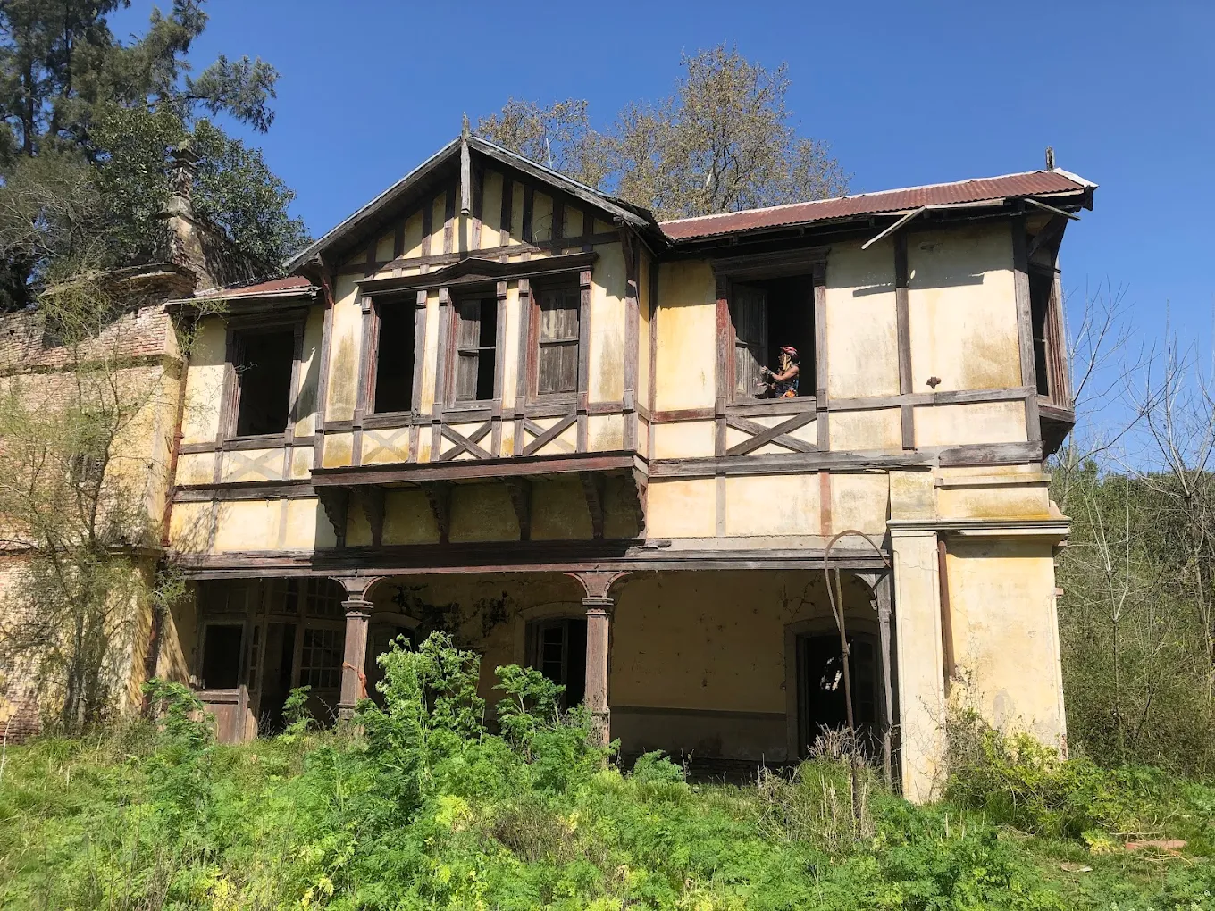 Fachada principal de la estancia Santo Domingo